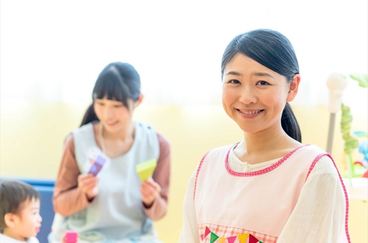 幼稚園の女の先生